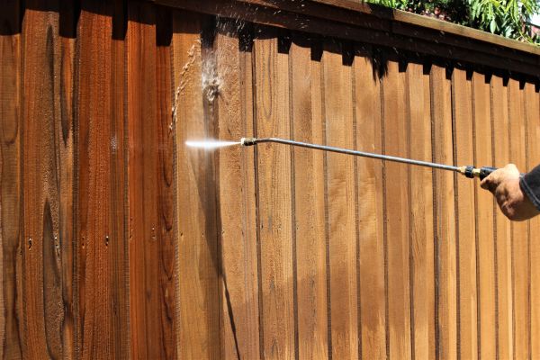 Fence Cleaning in Oroville