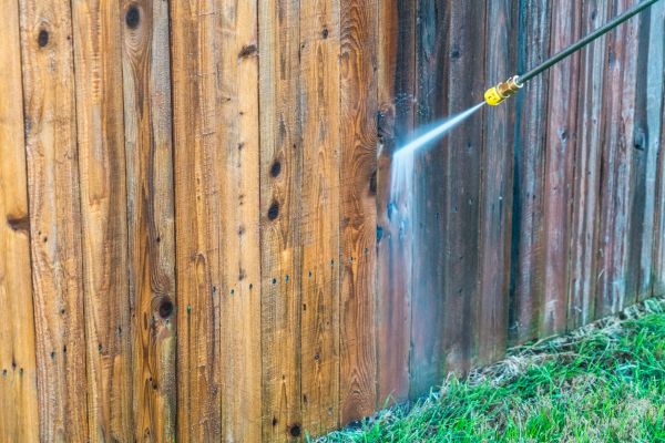 Fence Pressure Washing in Oroville