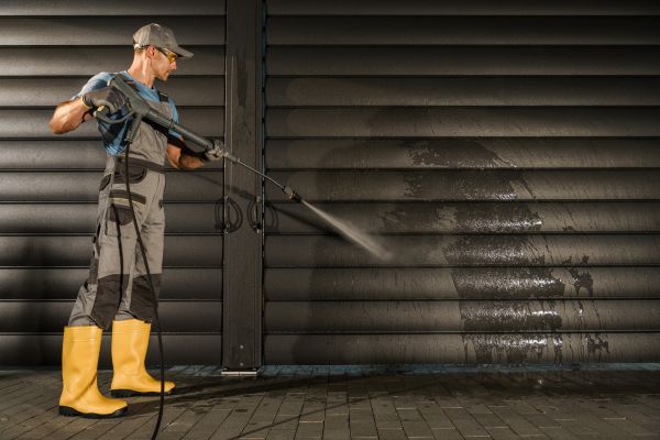 Cost of Garage Power Washing in Oroville