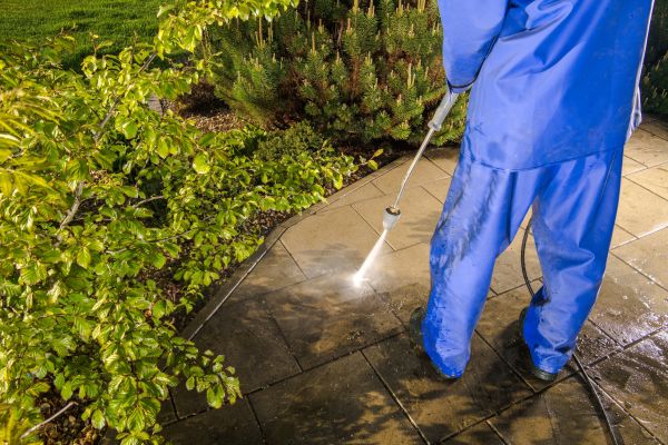 Cost of Hardscape Cleaning in Oroville