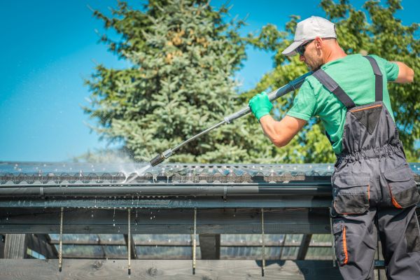Gutter Power Washing in Oroville