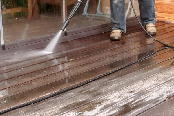 Cost of Pool Deck Power Washing in Oroville