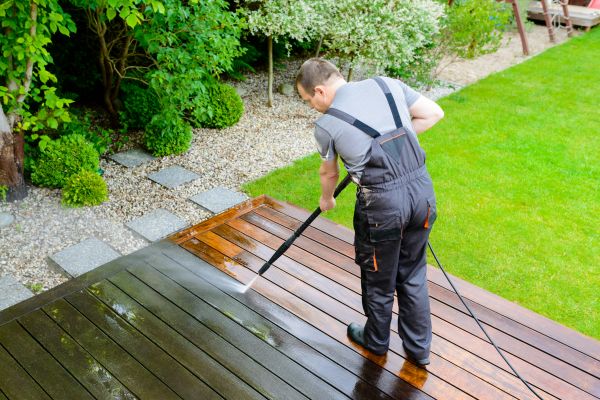 Cost of Deck And Patio Cleaning in Oroville