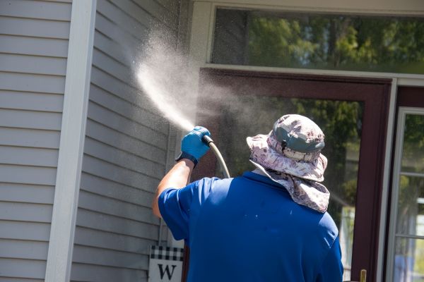 Siding Pressure Washing in Oroville