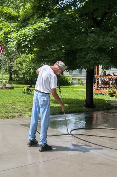 Driveway Concrete Cleaning in Oroville