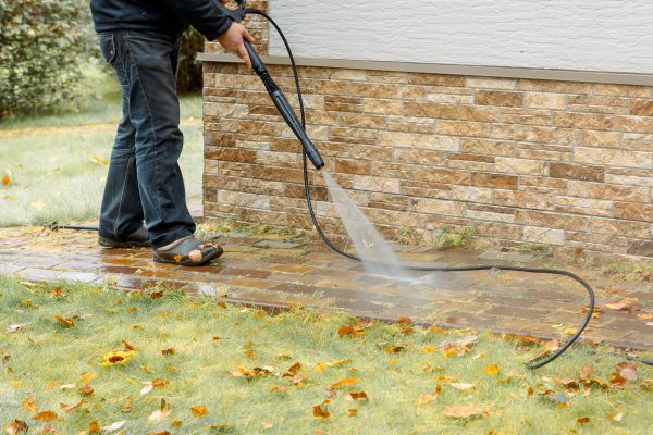 Cost of Residential Powerwashing in Oroville